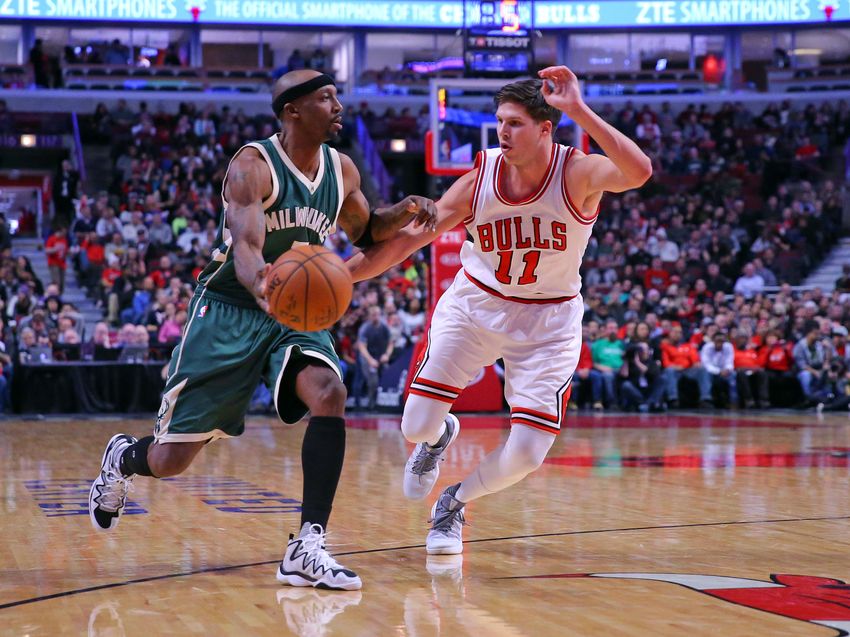 Dec 16, 2016; Chicago, IL, USA; Milwaukee Bucks guard Jason Terry (3) handles the ball defended by Chicago Bulls forward Doug McDermott (11) during the second half at the United Center. Milwaukee won 95-69. Mandatory Credit: Dennis Wierzbicki-USA TODAY Sports