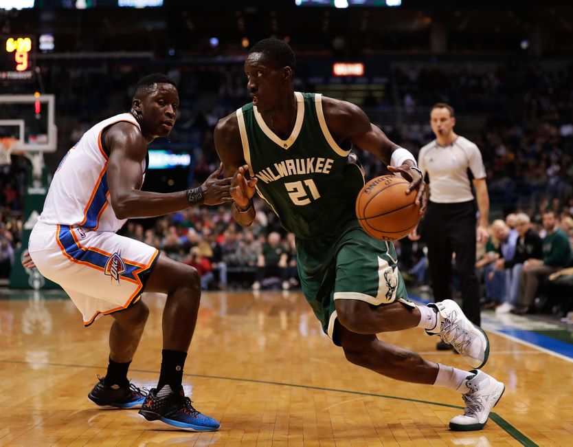 Jan 2, 2017; Milwaukee, WI, USA; Milwaukee Bucks guard Tony Snell (21) during the game against the Oklahoma City Thunder at BMO Harris Bradley Center. Milwaukee won 98-94. Mandatory Credit: Jeff Hanisch-USA TODAY Sports