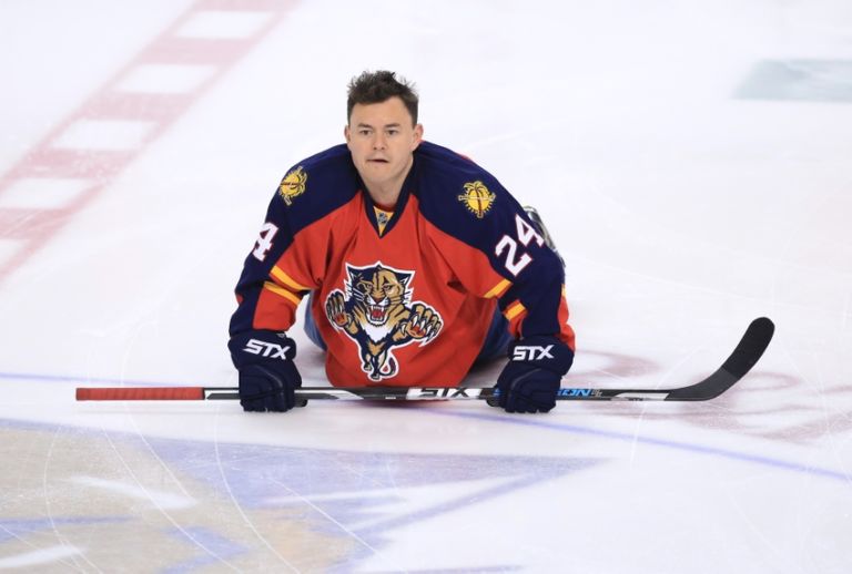 Chicago Blackhawks' Jiri Hudler Miss Not Fatal