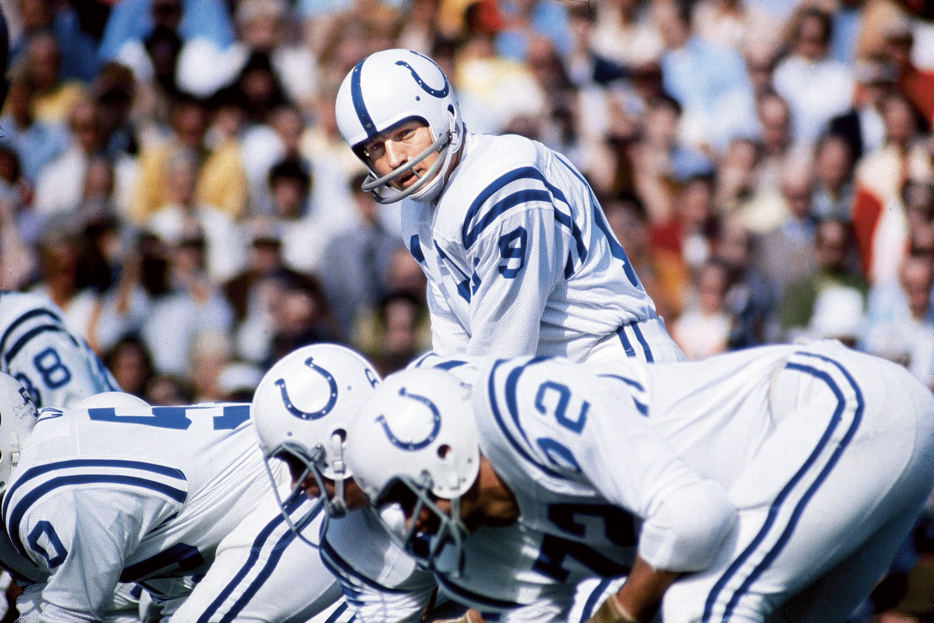 UNITED STATES - JANUARY 17: Football: Super Bowl V, Baltimore Colts QB Johnny Unitas (19) at line of scrimmage before snap during game vs Dallas Cowboys, Miami, FL 1/17/1971 (Photo by Walter Iooss Jr./Sports Illustrated/Getty Images) (SetNumber: X15535)