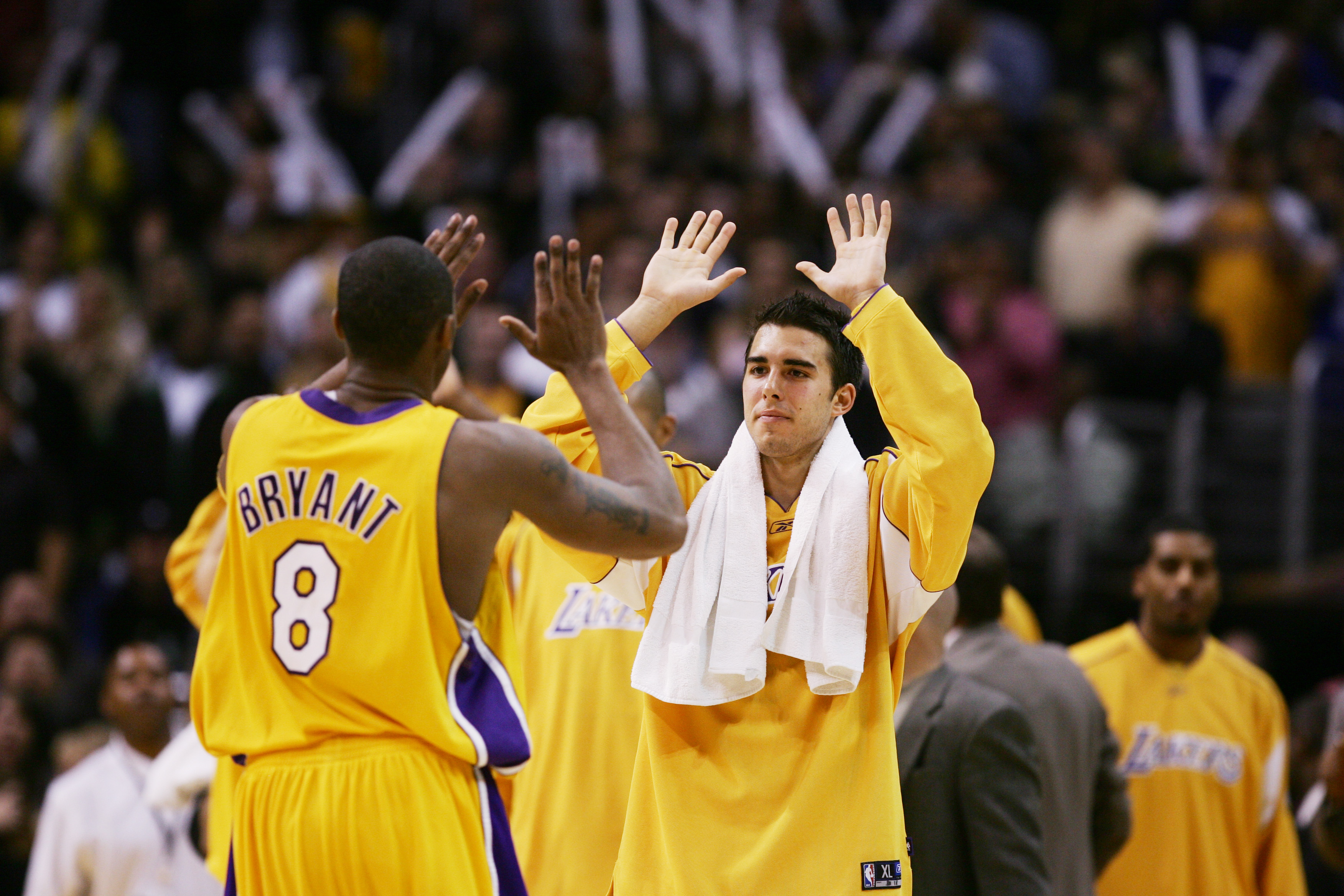 Devin Booker says he felt Kobe Bryant's presence in Staples Center as Suns  eliminated Lakers