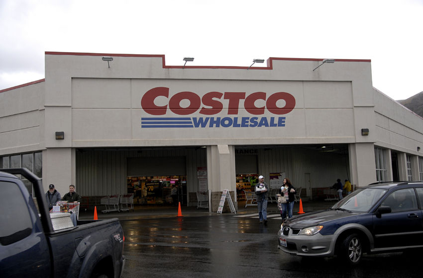 New Year's Eve store hours 2016 What time is Costco open?