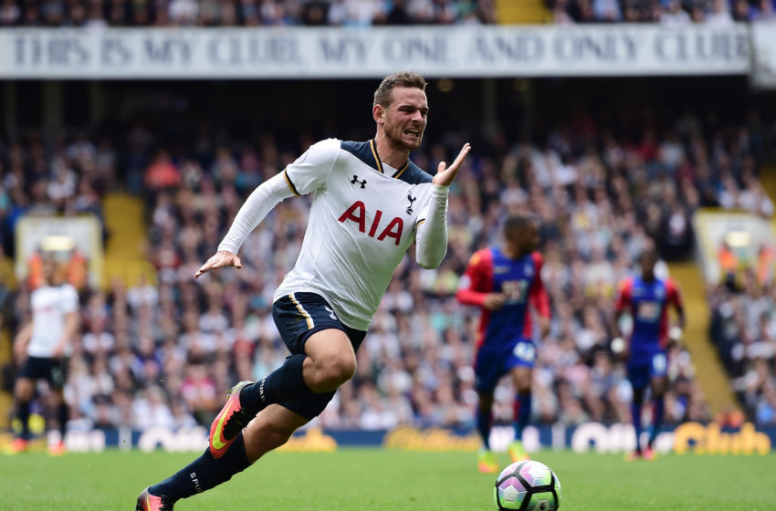 LONDON, ENGLAND - AUGUST 20: Vincent Janssen of Tottenham Hotspur in action during the Premier League match between Tottenham Hotspur and Crystal Palace at White Hart Lane on August 20, 2016 in London, England. (Photo by Alex Broadway/Getty Images)