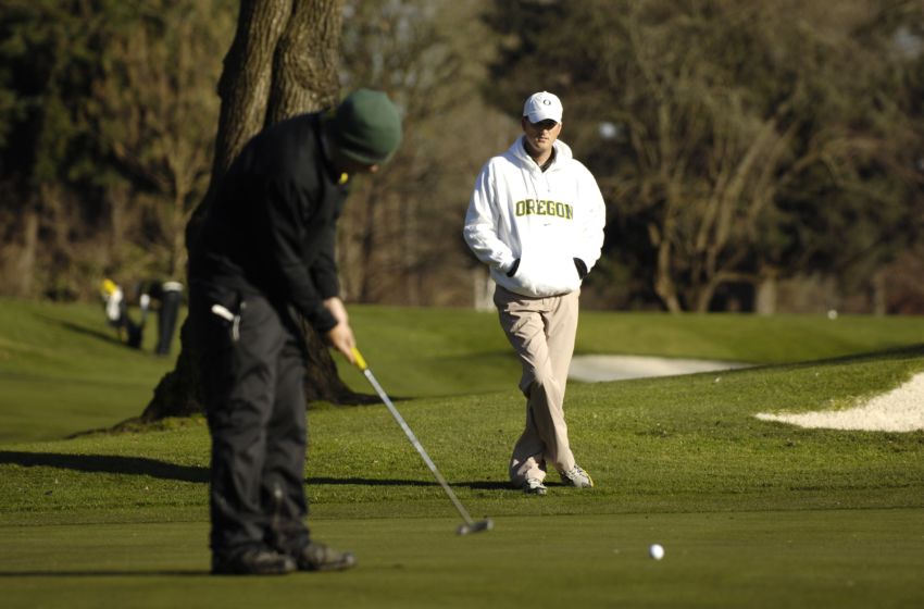 College Golf: Oregon head coach Casey Martin at Eugene CC. Eugene, OR 1/26/2009 CREDIT: Rich Frishman (Photo by Rich Frishman /Sports Illustrated/Getty Images) (Set Number: X81704 TK6 R2 F118 )