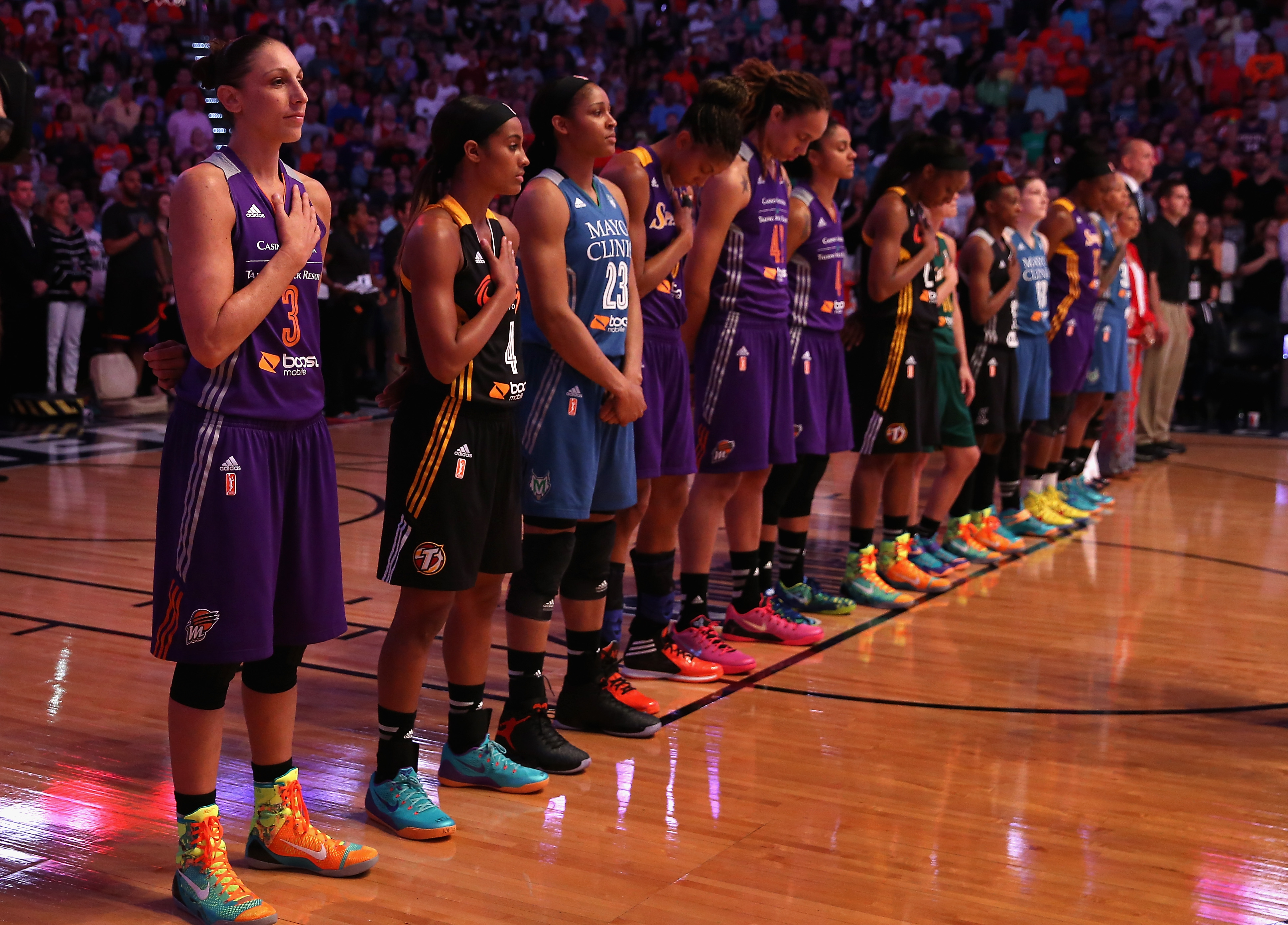 Thomas Voted to Start 2017 WNBA All-Star Game Thomas Voted to Start 2017 WNBA All-Star Game
