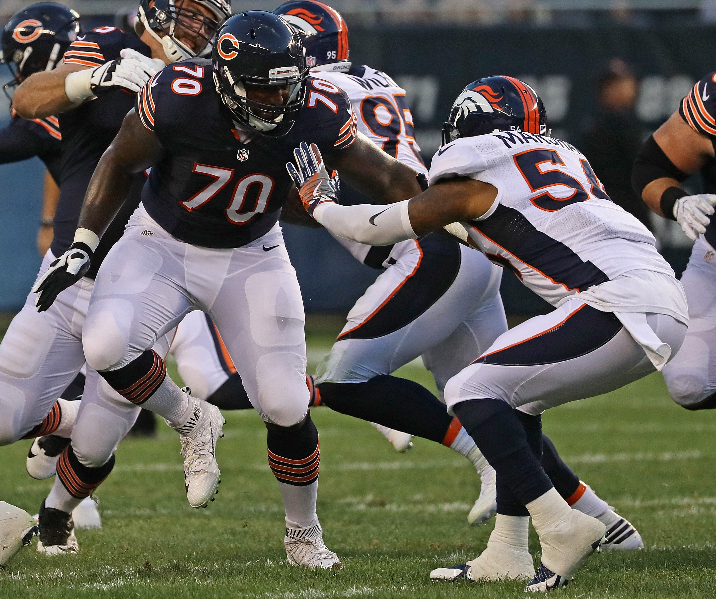 Bears sign second overall pick QB Mitchell Trubisky