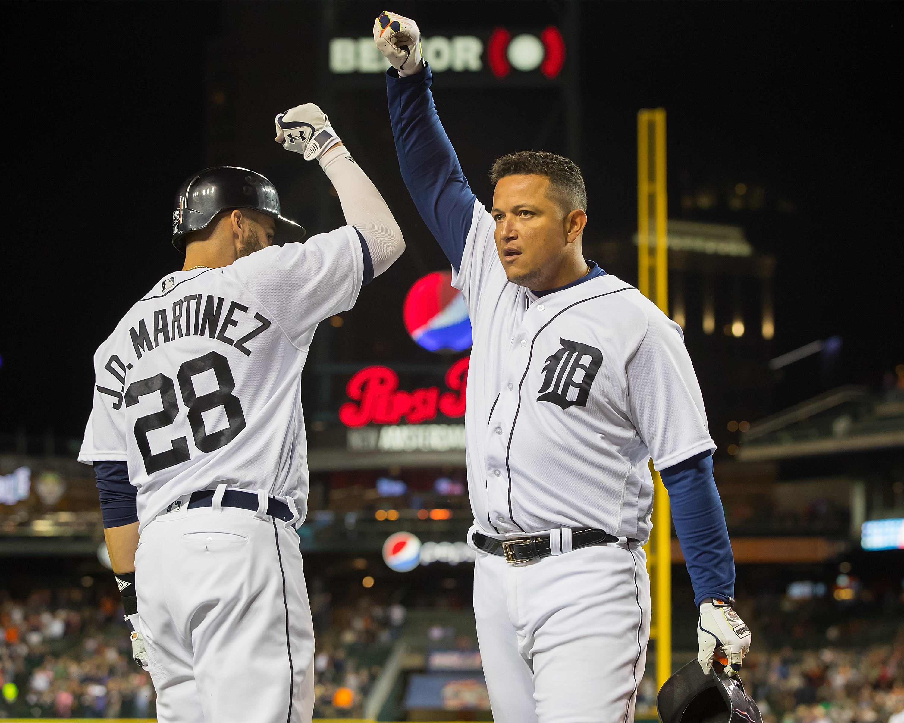 Indians snap Verlander's streak in 11-8 rout of Tigers Indians snap Verlander's streak in 11-8 rout of Tigers