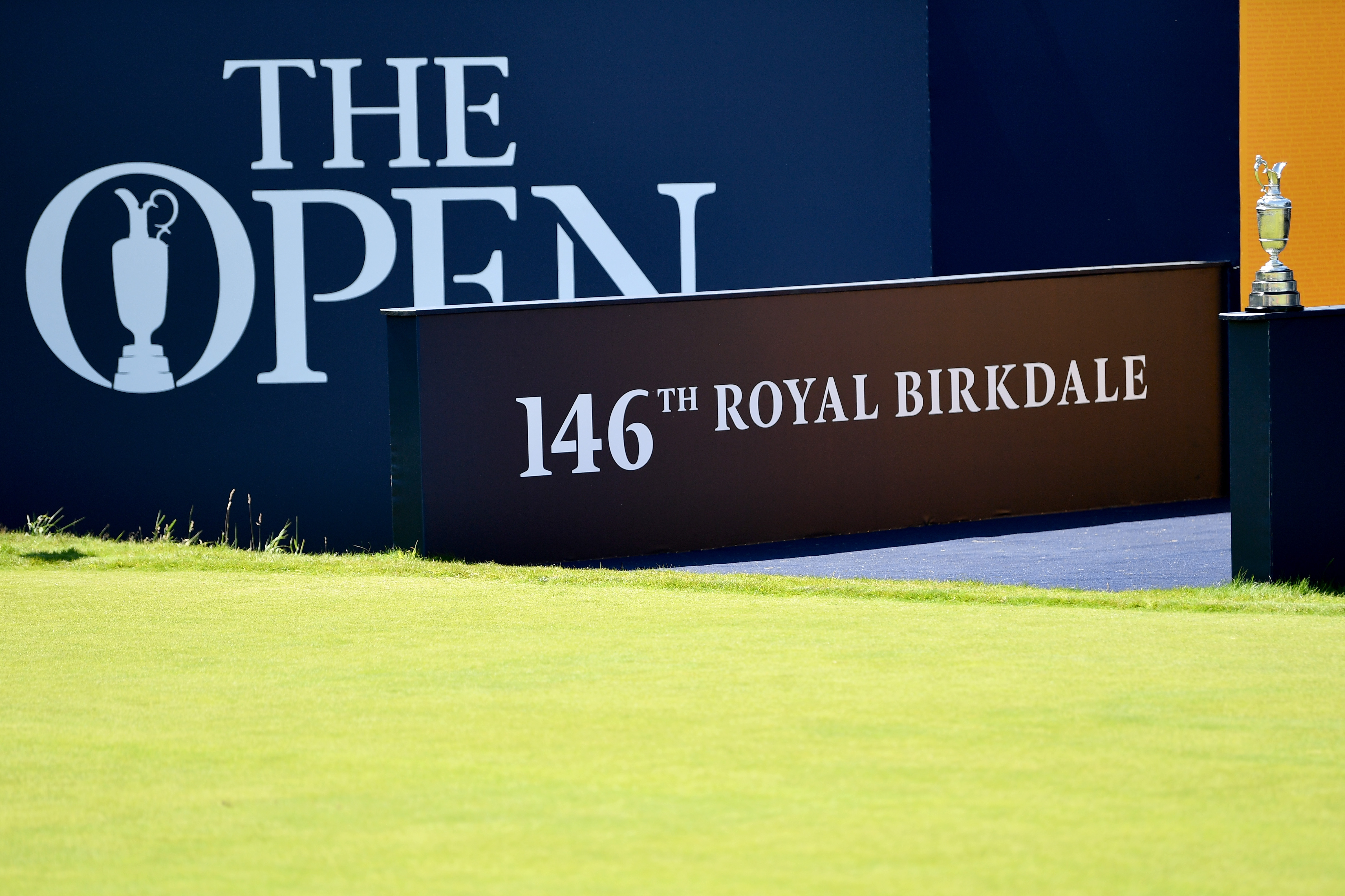 Pure Grace! First 62 In Major History Pure Grace! First 62 In Major History