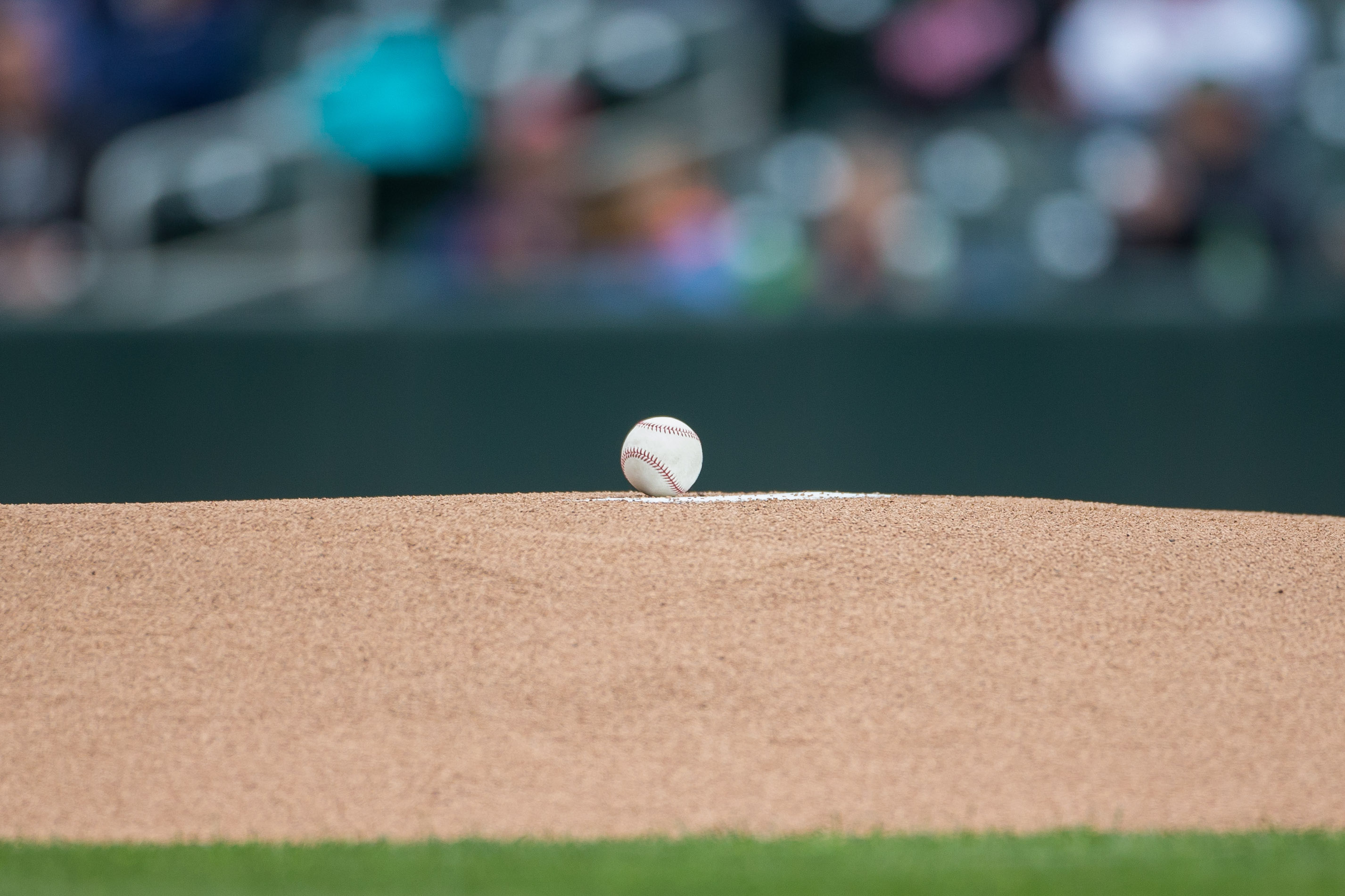 Senzatela gets 9th win as Rockies beat Giants, 10-8 Senzatela gets 9th win as Rockies beat Giants, 10-8