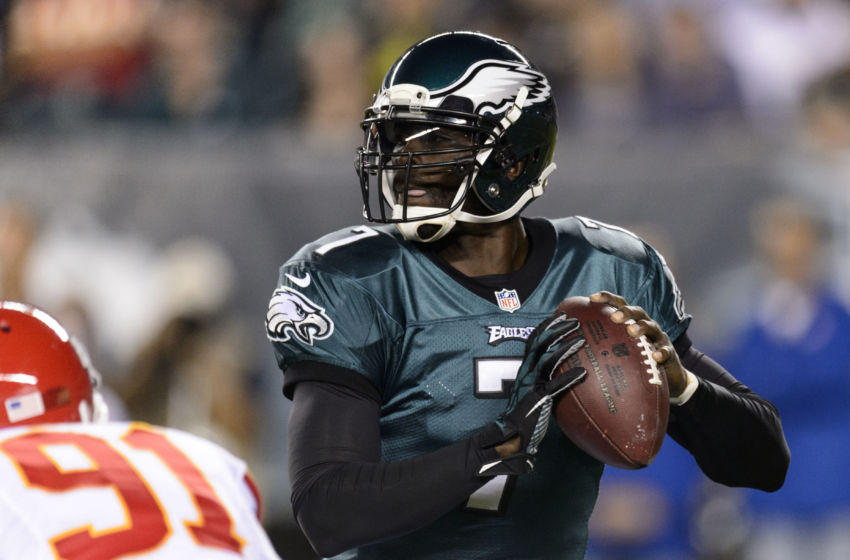 Michael Vick officially announces retirement from NFL