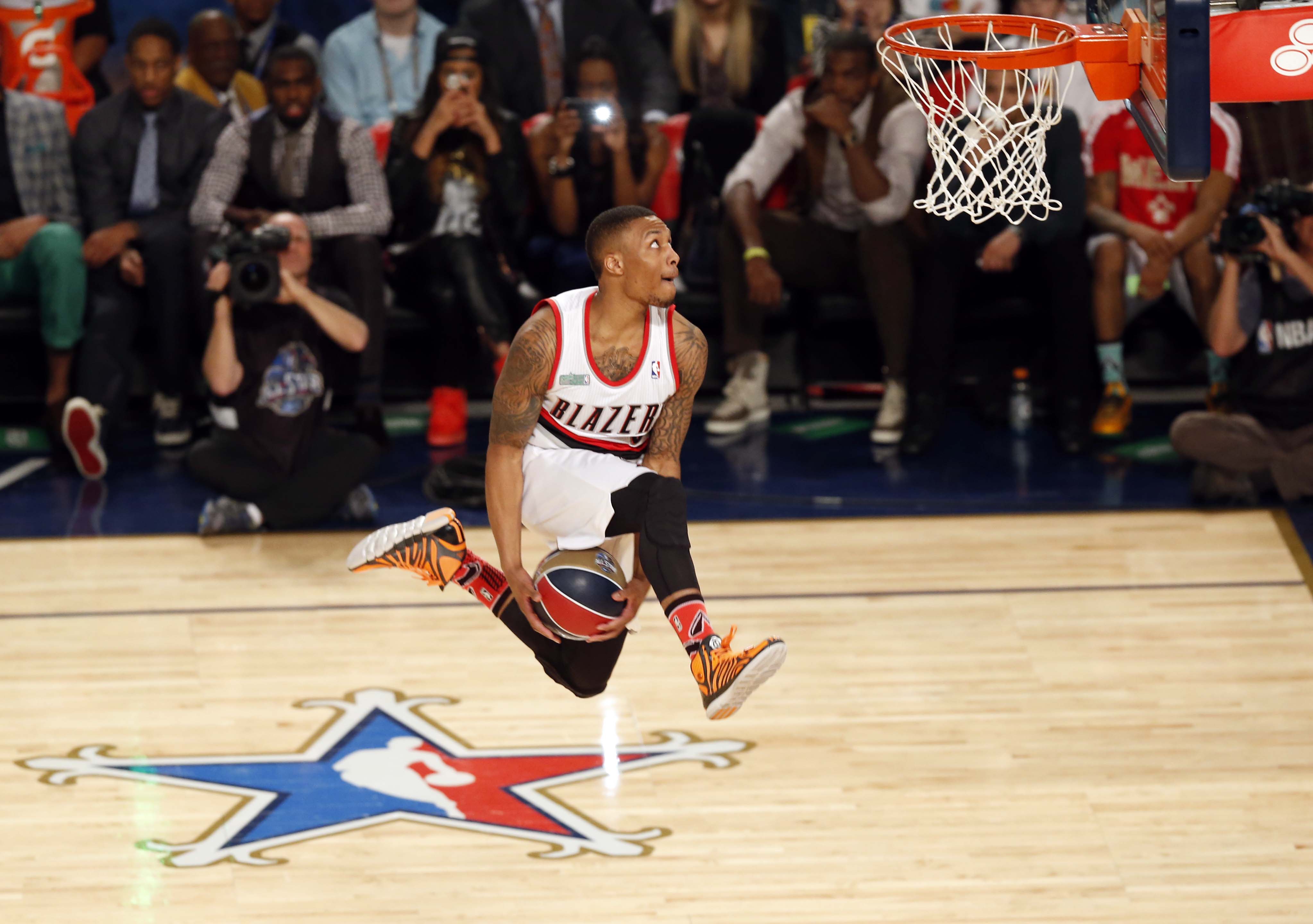 Damian Lillard Dunk