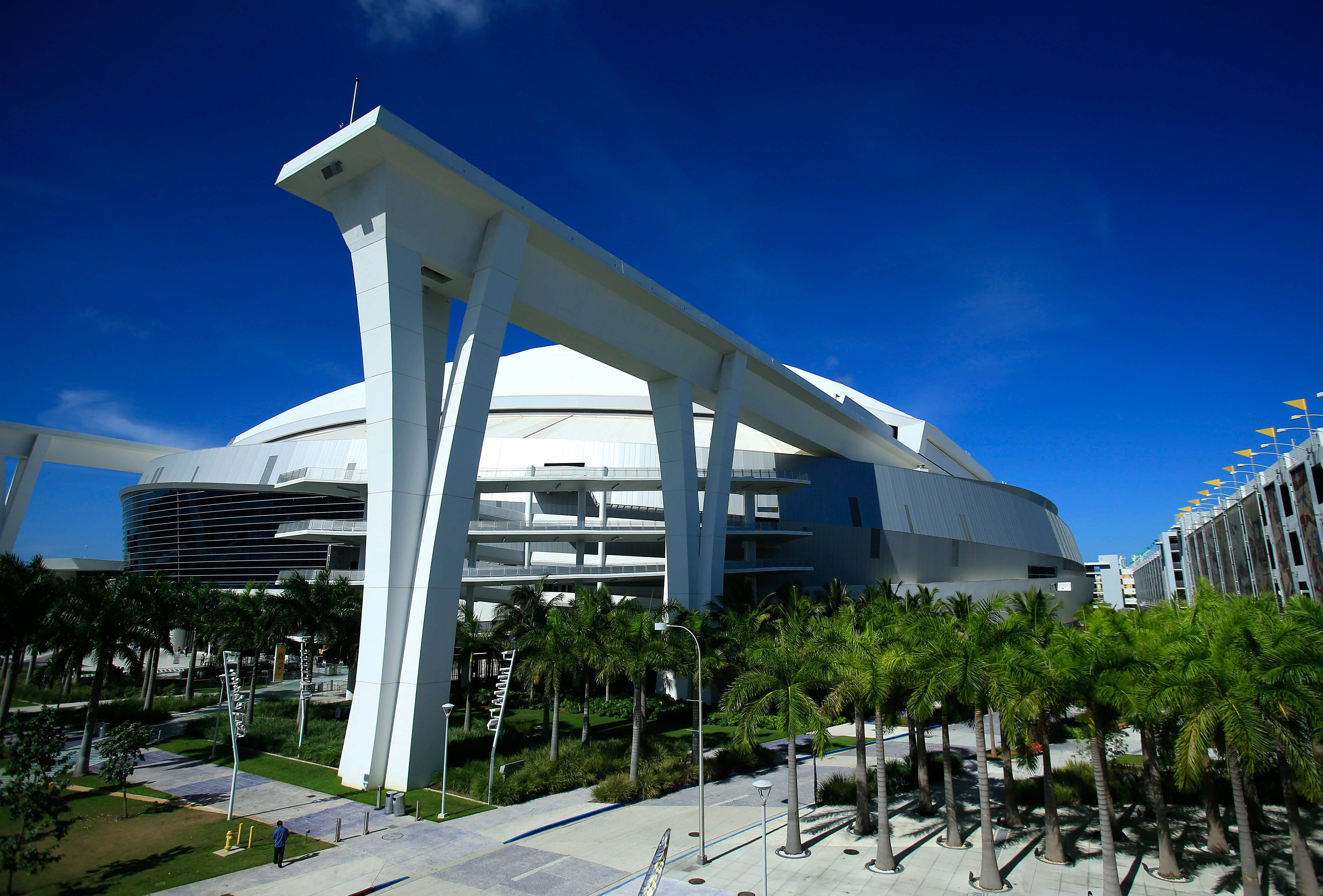 Murray | Tagg Romney and Tom Glavine working together to buy Marlins