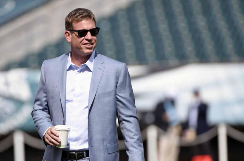 Sep 20, 2015; Philadelphia, PA, USA; Fox Sports analyst and former Dallas Cowboys quarterback Troy Aikman on the field before game between Philadelphia Eagles and Dallas Cowboys at Lincoln Financial Field. Mandatory Credit: Eric Hartline-USA TODAY Sports
