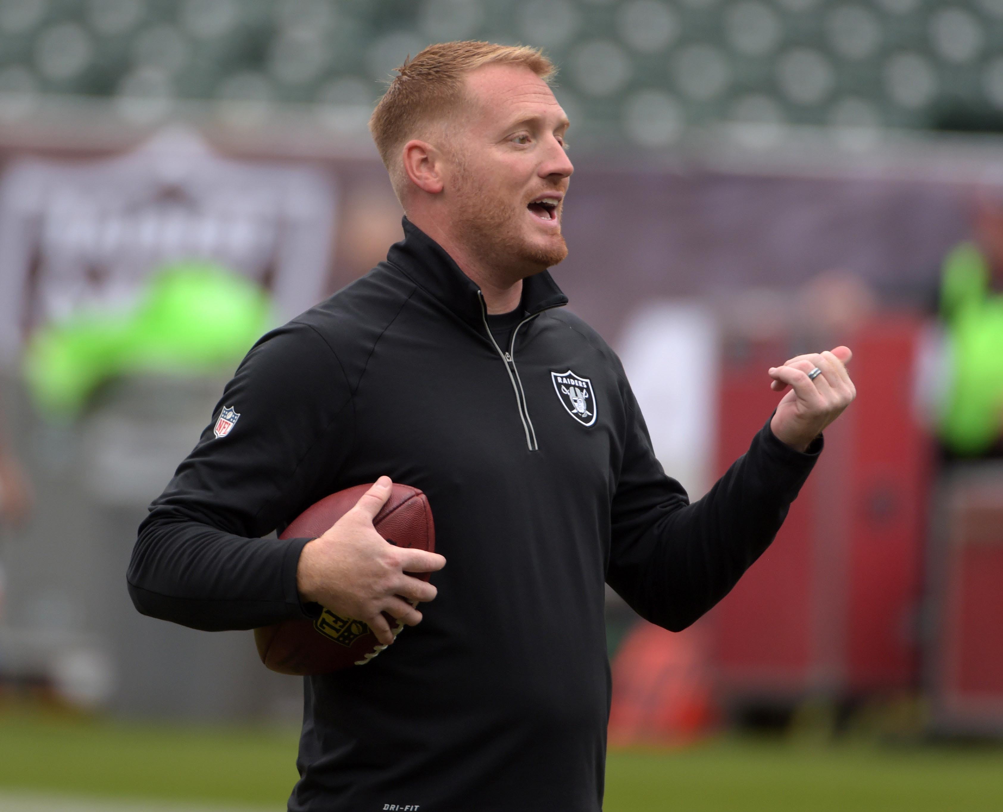 Carr says no extension if not done before training camp