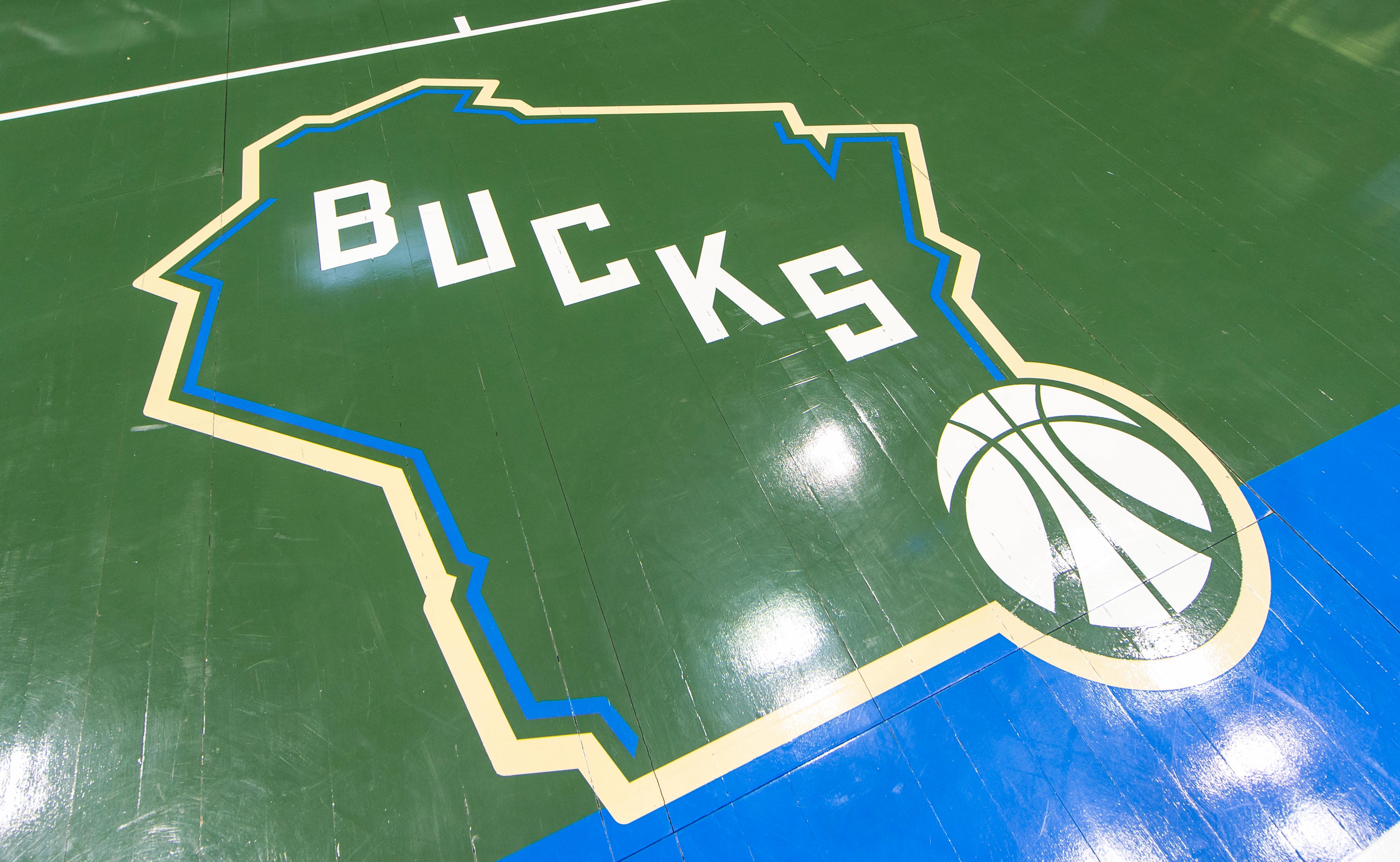 Bucks add another young forward in Michigan's DJ Wilson