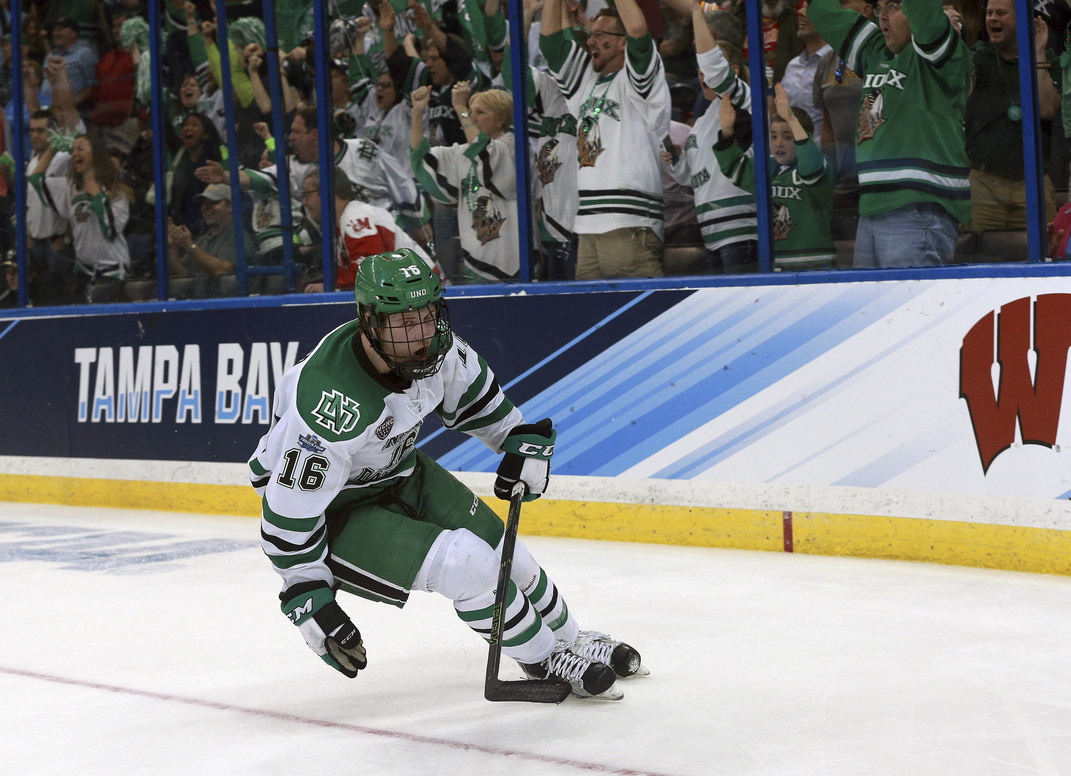 Canucks News Signing Brock Boeser, Officially Tanking