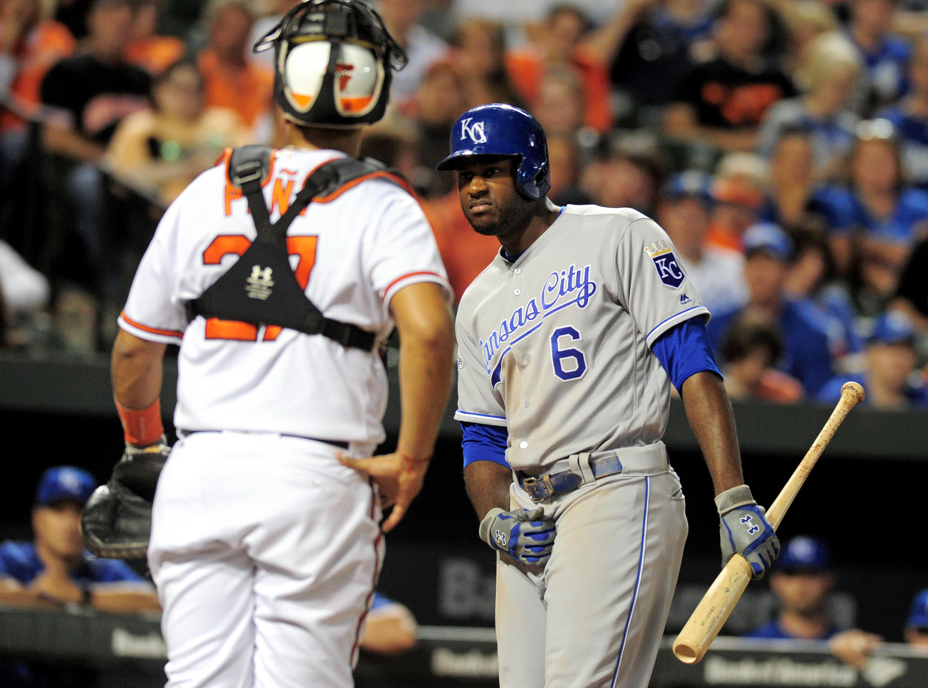 O's blow huge lead in Kansas City
