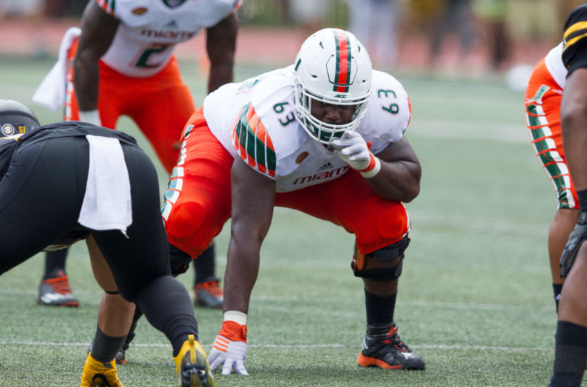 9557070-ncaa-football-miami-at-appalachi