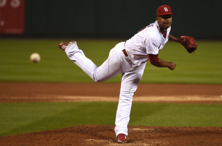 Sep 29, 2016; St. Louis, MO, USA; St. Louis Cardinals starting pitcher Alex Reyyes (61) pitches against the Cincinnati Reds during the fifth inning at Busch Stadium. Mandatory Credit: Jeff Curry-USA TODAY Sports