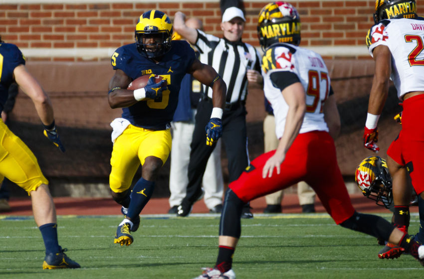 Nov 5, 2016; Ann Arbor, MI, USA; Michigan Wolverines linebacker Jabrill Peppers (5) runs the ball in the first half against the Maryland Terrapins at Michigan Stadium. Mandatory Credit: Rick Osentoski-USA TODAY Sports