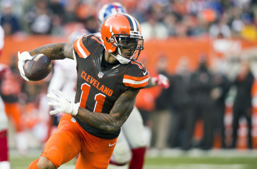 Nov 27, 2016; Cleveland, OH, USA; Cleveland Browns wide receiver Terrelle Pryor (11) runs the ball against the New York Giants during the third quarter at FirstEnergy Stadium. The Giants won 27-13. Mandatory Credit: Scott R. Galvin-USA TODAY Sports