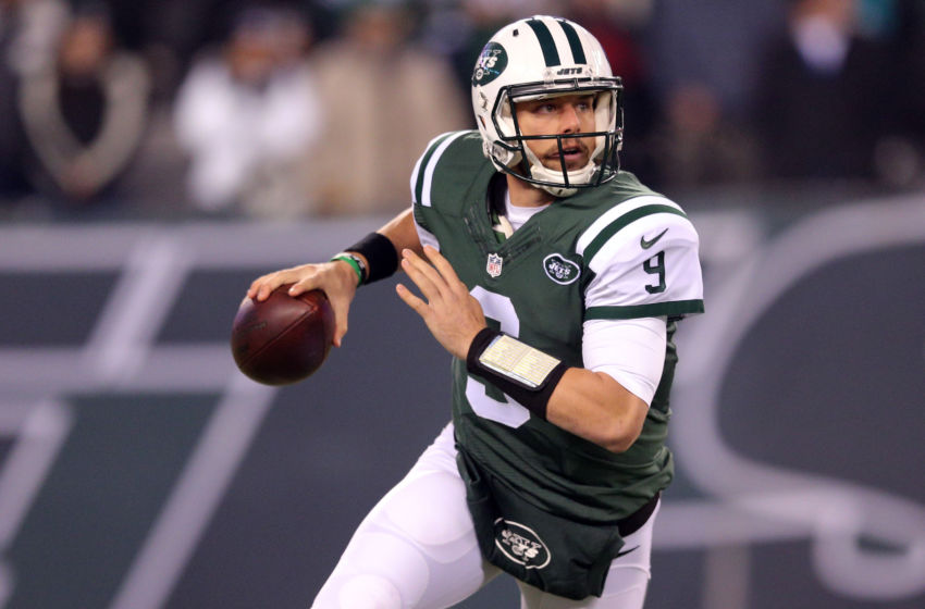 Dec 17, 2016; East Rutherford, NJ, USA; New York Jets quarterback Bryce Petty (9) looks to pass against the Miami Dolphins during the first quarter at MetLife Stadium. Mandatory Credit: Brad Penner-USA TODAY Sports