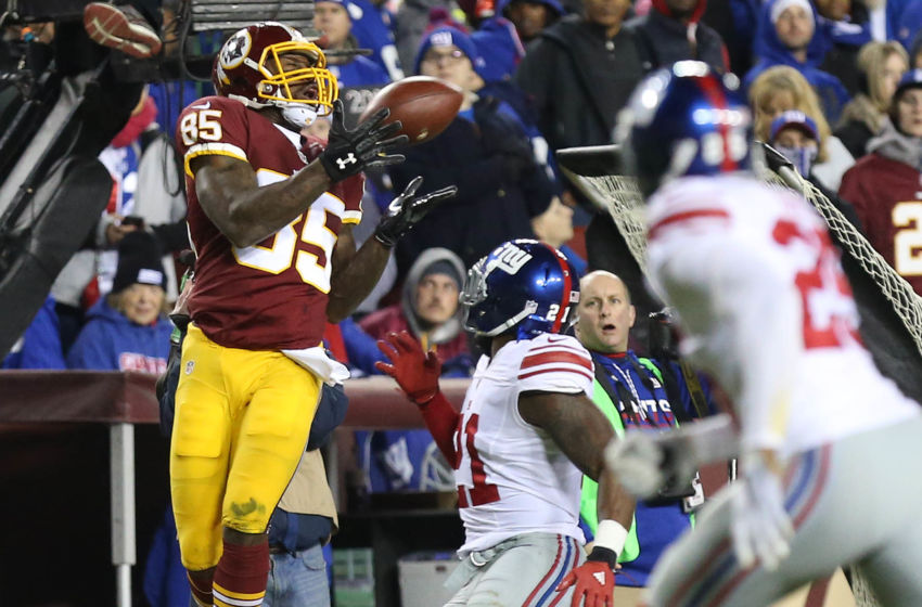 Jan 1, 2017; Landover, MD, USA; Washington Redskins tight end Vernon Davis (85) catches a pass over New York Giants safety Landon Collins (21) in the third quarter at FedEx Field. The Giants won 19-10. Mandatory Credit: Geoff Burke-USA TODAY Sports