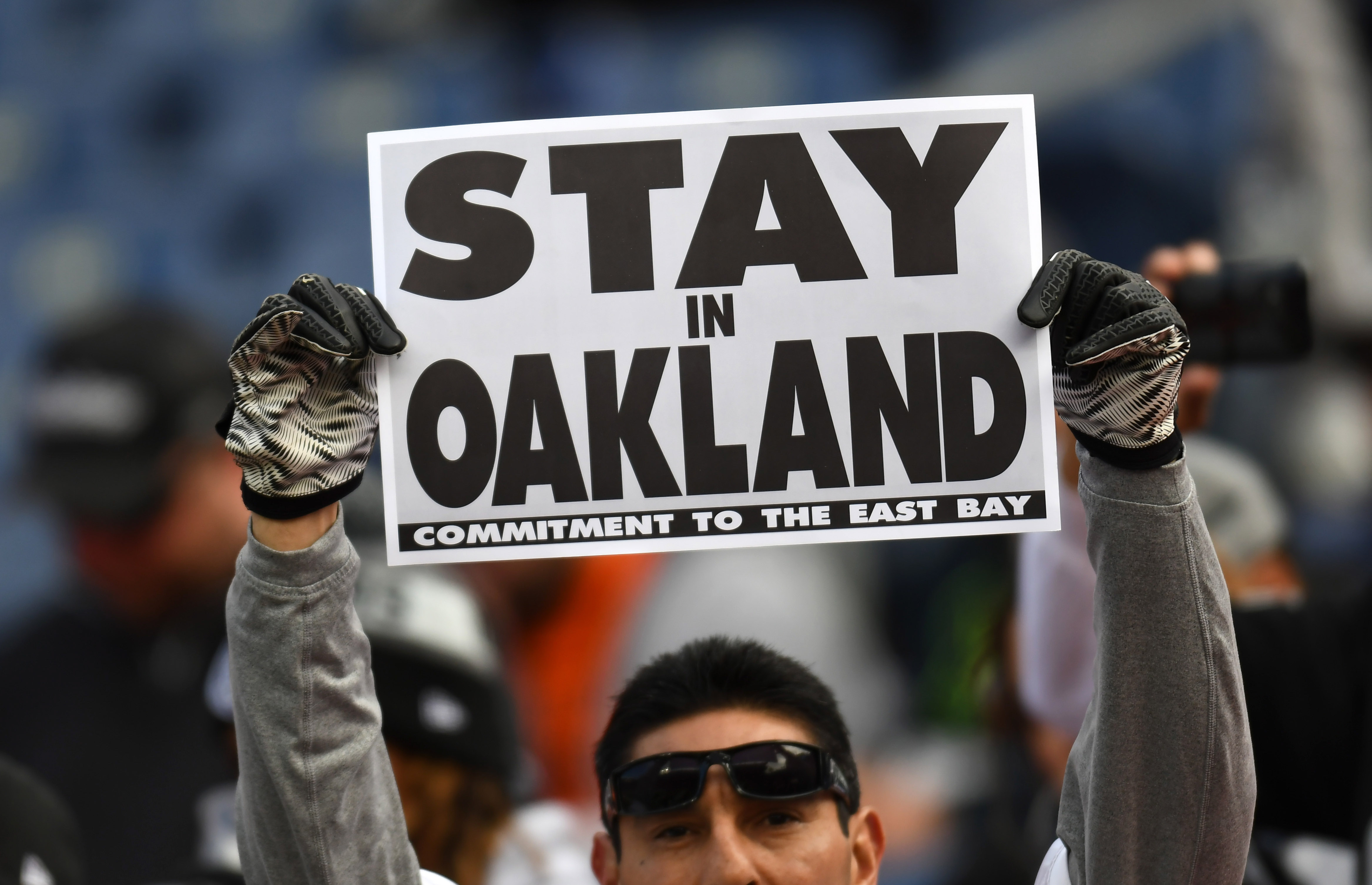 Niners last team standing in Bay Area, but not expecting to gain Raiders fans 