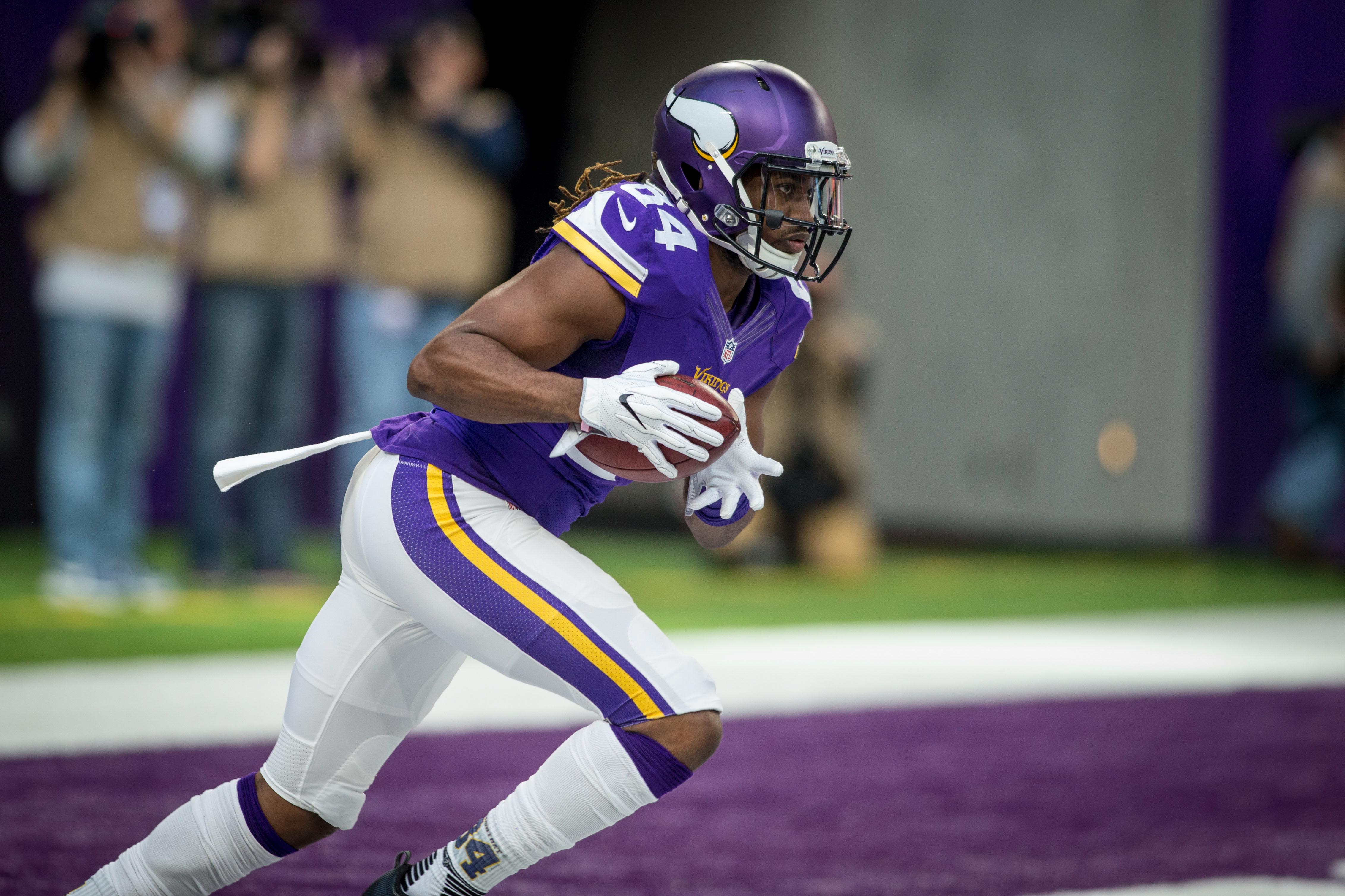 Dec 18, 2016; Minneapolis, MN, USA; Minnesota Vikings wide receiver Cordarrelle Patterson (84) returns a kickoff against the Indianapolis Colts in the second quarter at U.S. Bank Stadium. The Colts win 34-6. Mandatory Credit: Bruce Kluckhohn-USA TODAY Sports