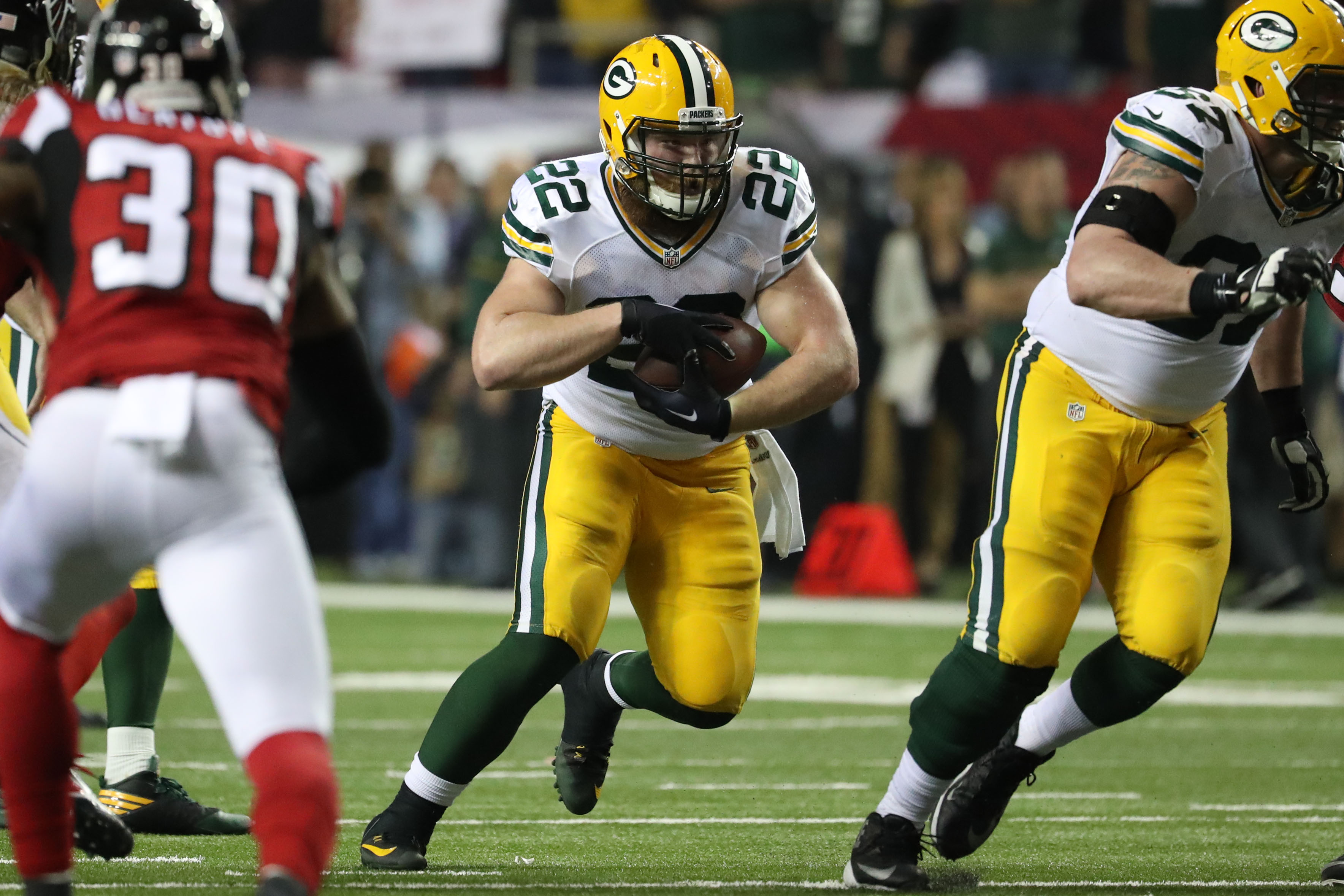 Former Packers Player Eddie Lacy is having a Garage Sale