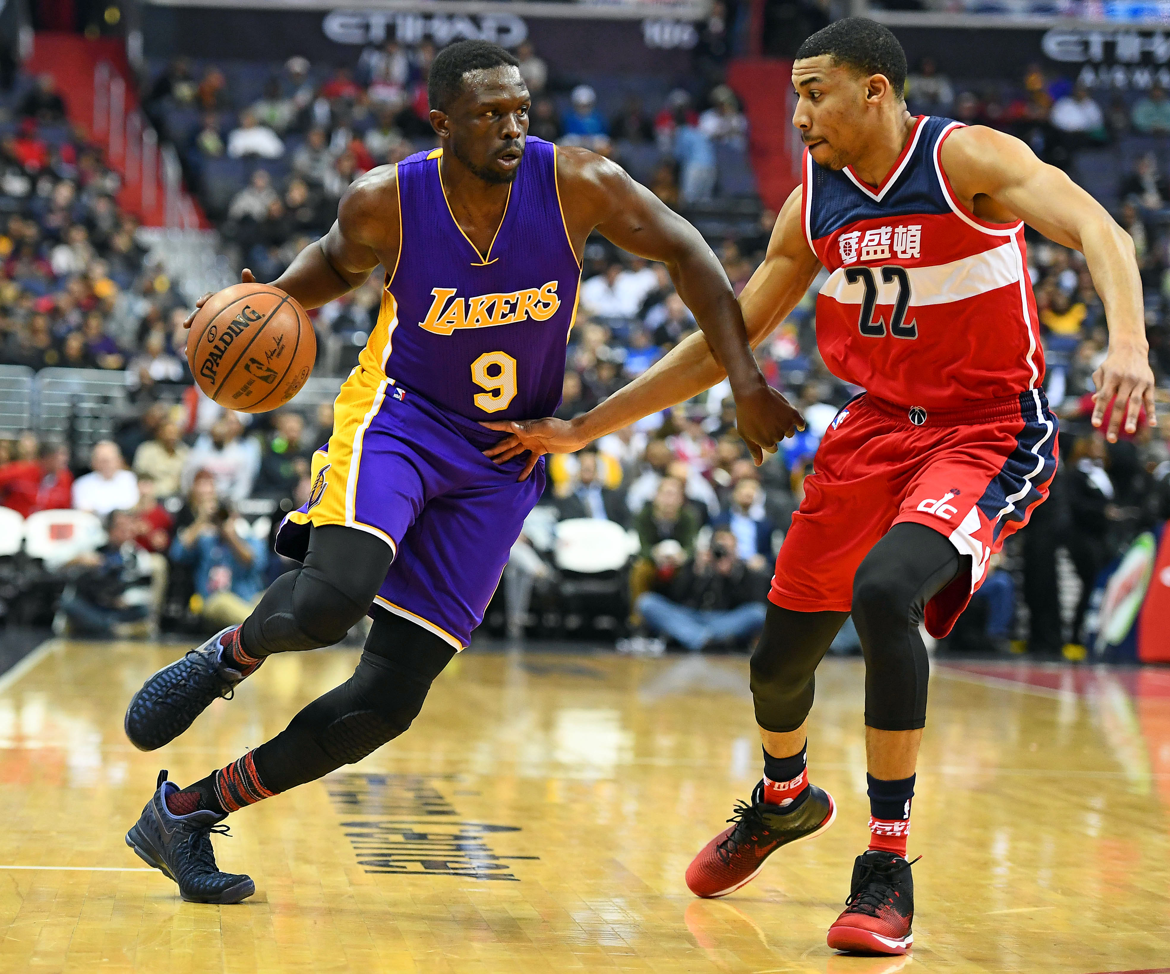 Los angeles lakers trade options