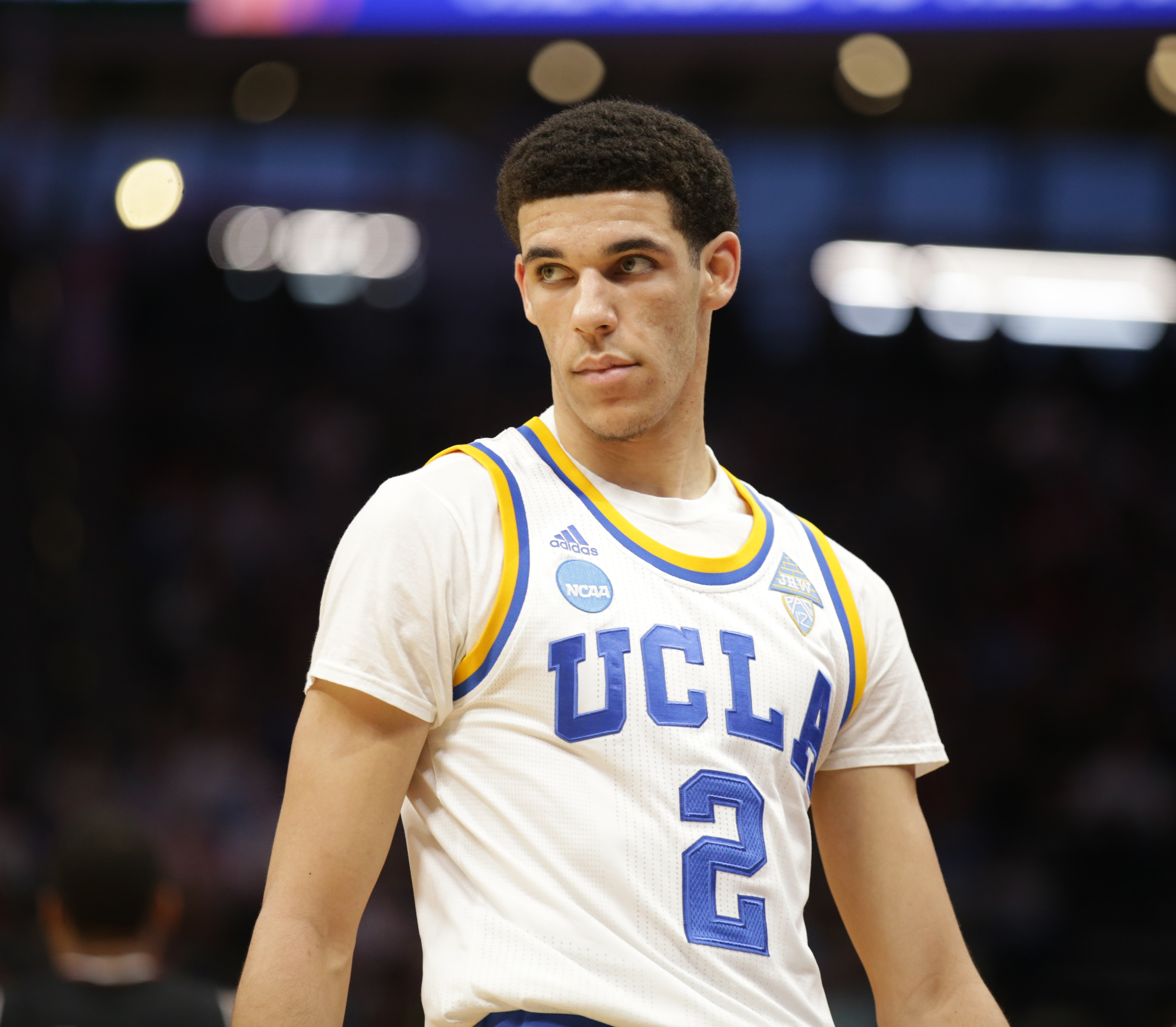 Lakers Luke Walton responds to playoff comments from LaVar Ball