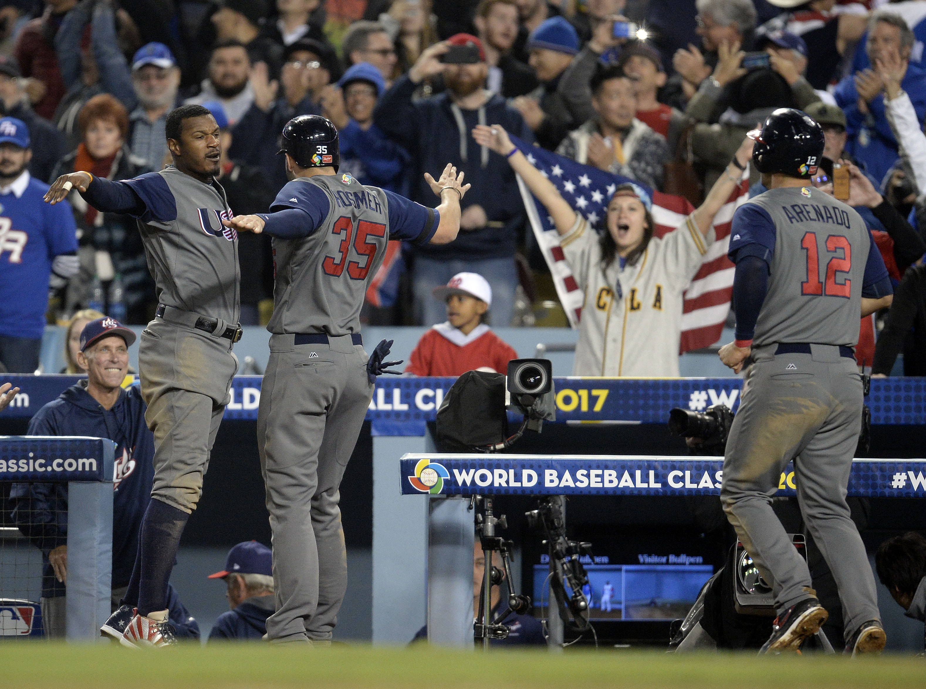 Team USA stuns Puerto Rico in World Baseball Classic championship game