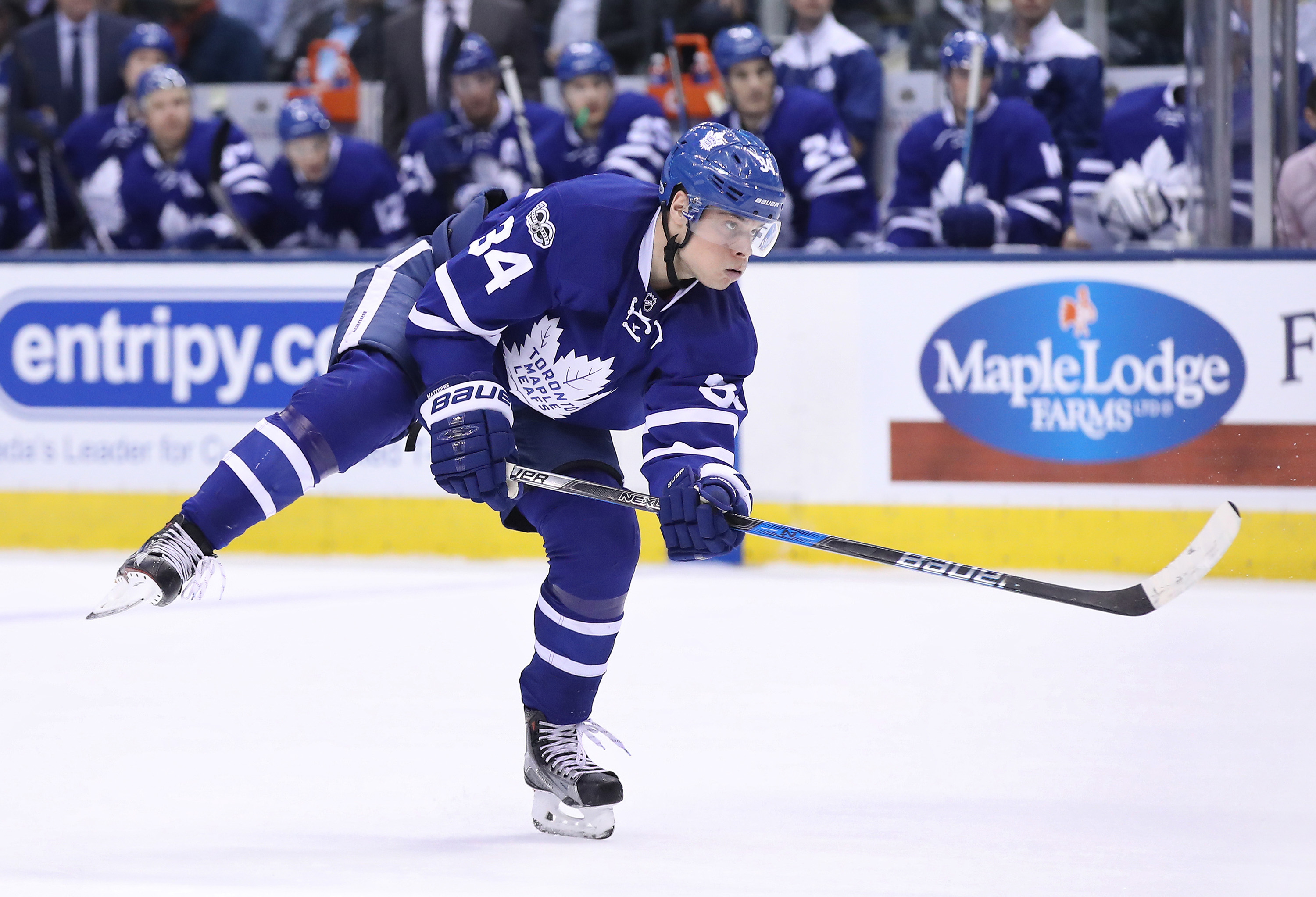 Auston Matthews breaks Maple Leafs rookie scoring record
