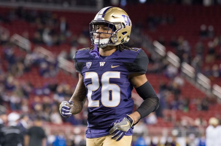 December 2, 2016; Santa Clara, CA, USA; Washington Huskies defensive back Sidney Jones (26) before the Pac-12 championship against the Colorado Buffaloes at Levi's Stadium. The Huskies defeated the Buffaloes 41-10. Mandatory Credit: Kyle Terada-USA TODAY Sports