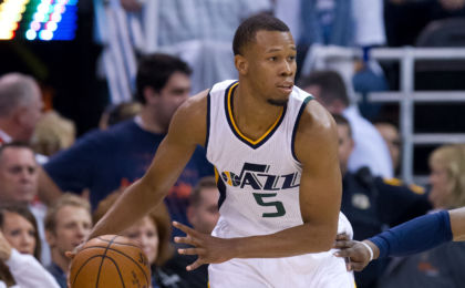 Dec 16, 2016; Salt Lake City, UT, USA; Utah Jazz guard Rodney Hood (5) controls the ball during the first quarter against the Dallas Mavericks at Vivint Smart Home Arena. Mandatory Credit: Russ Isabella-USA TODAY Sports