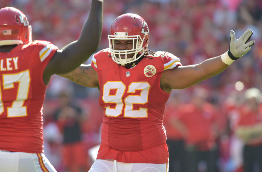 Chiefs signing DT Bennie Logan, likely ends pursuit of Dontari Poe Chiefs signing DT Bennie Logan, likely ends pursuit of Dontari Poe