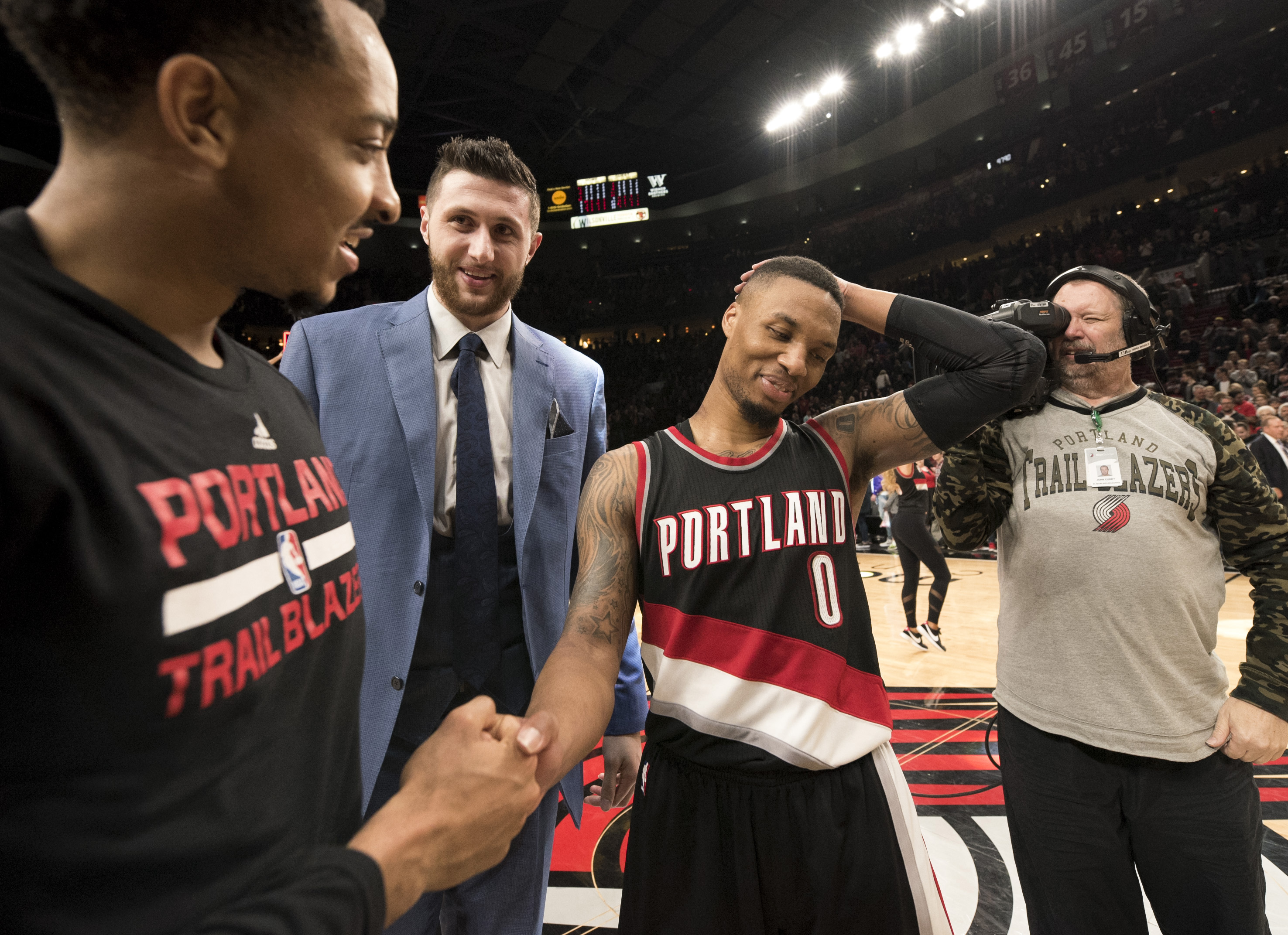 Warriors beat Trail Blazers, Wizards defeat Hawks