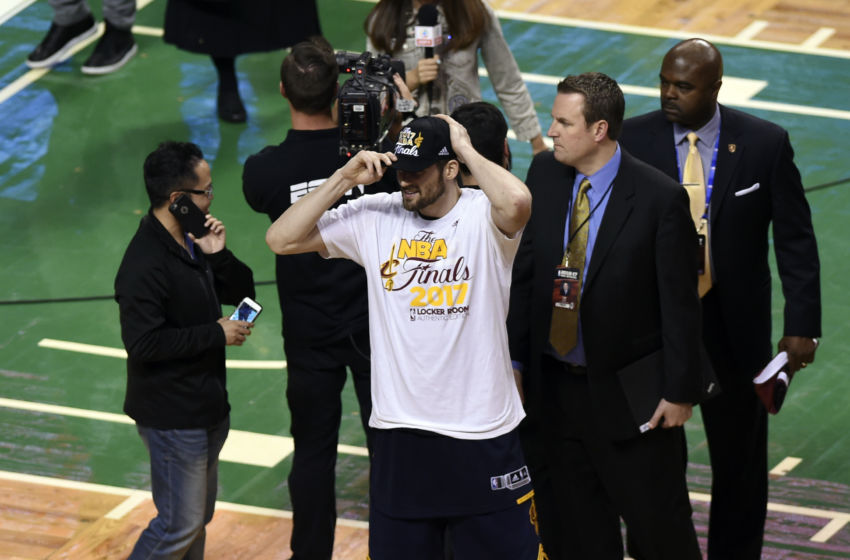 Warriors strongly favored in Las Vegas over Cavs for NBA Finals