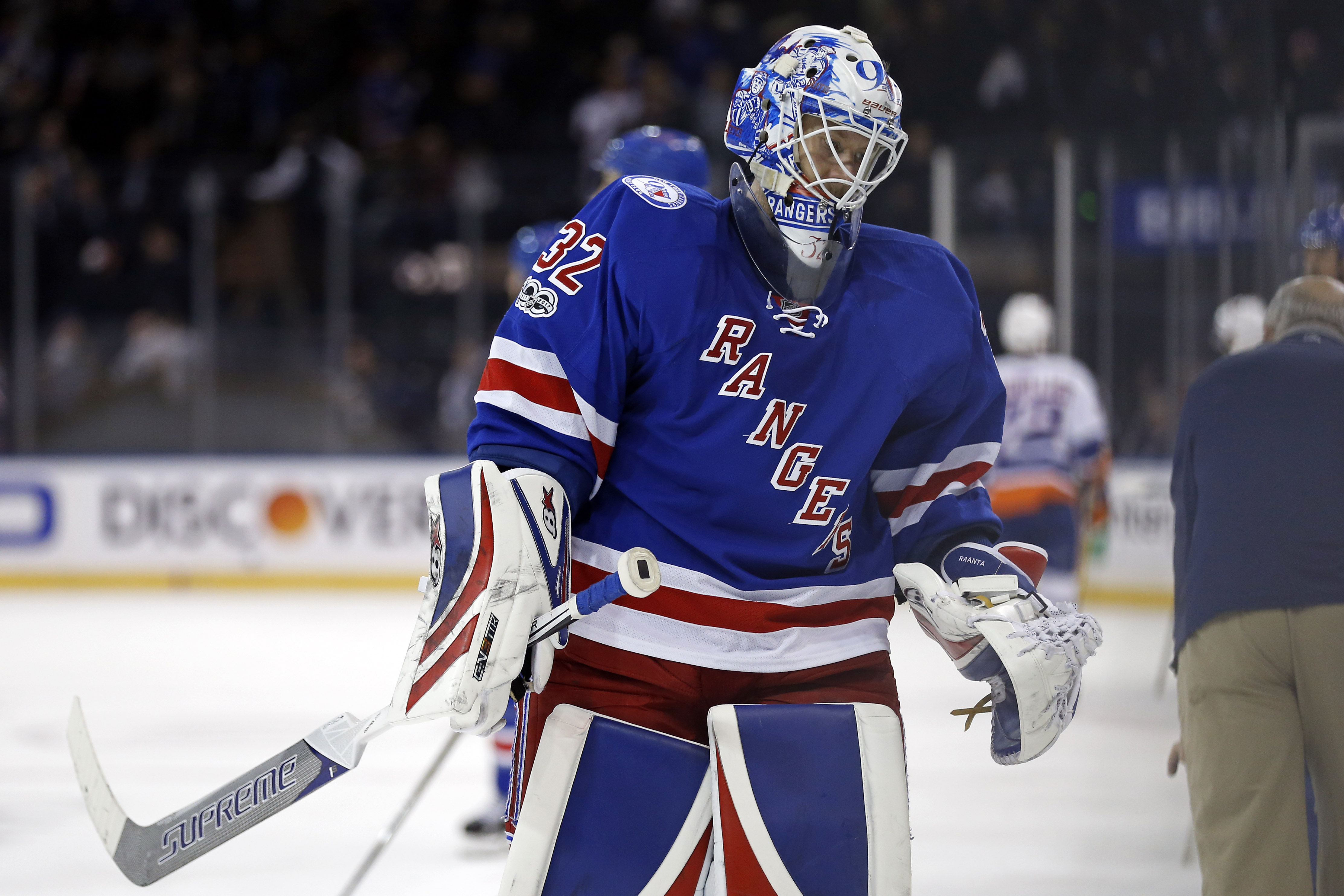 Islanders trade options