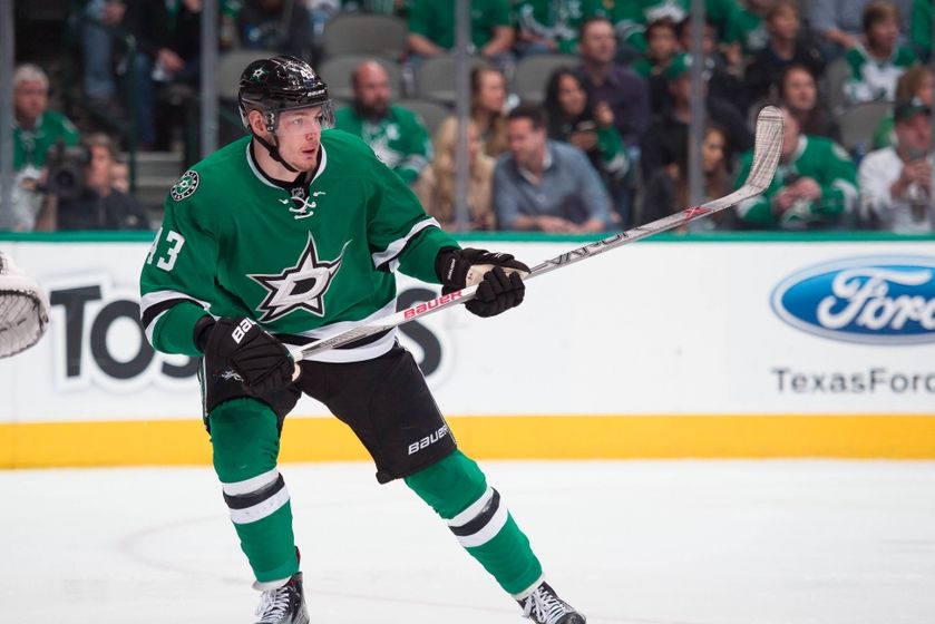 [Image: 9270841-valeri-nichushkin-nhl-stanley-cu...39x560.jpg]
