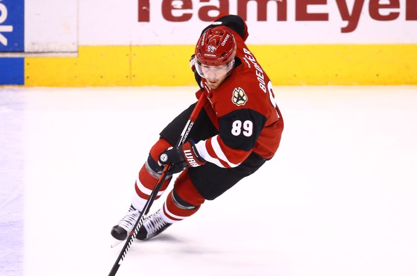 Coyotes trade Boedker to Avalanche