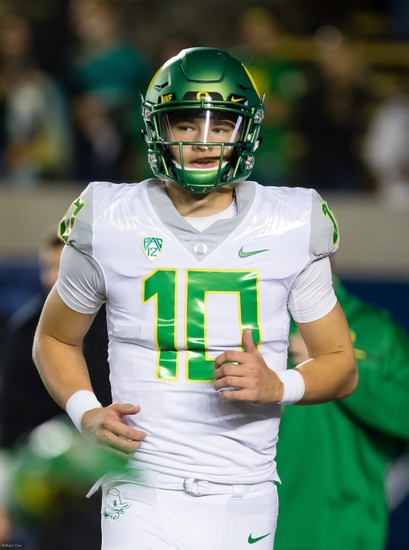 Sunday Takeaway: Oregon Ducks Justin Herbert Turning Into A Leader