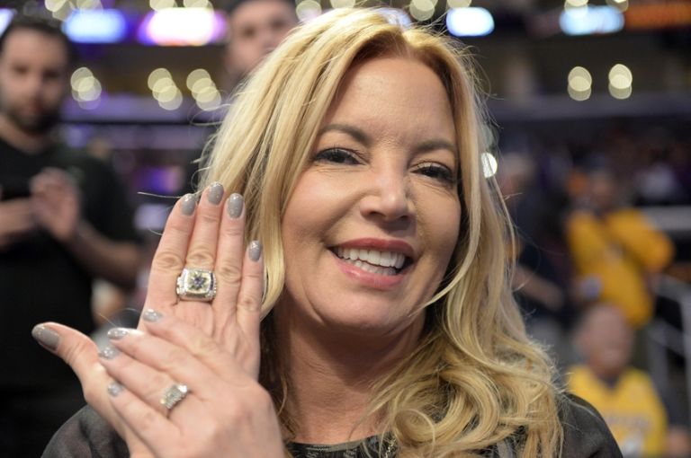 Lakers: Jeanie Buss Talks Lakers In Interview With 'The Herd'