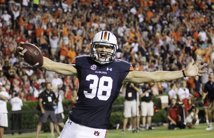 9533501-daniel-carlson-ncaa-football-ark