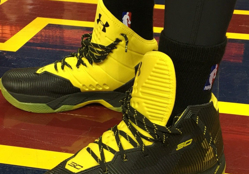 stephen curry shoes black and yellow