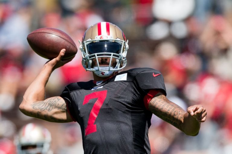 Colin Kaepernick Sits Out National Anthem: Twitter Reacts