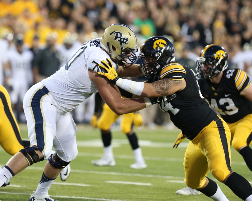 [Image: 8813197-ncaa-football-pittsburgh-iowa.jpg]