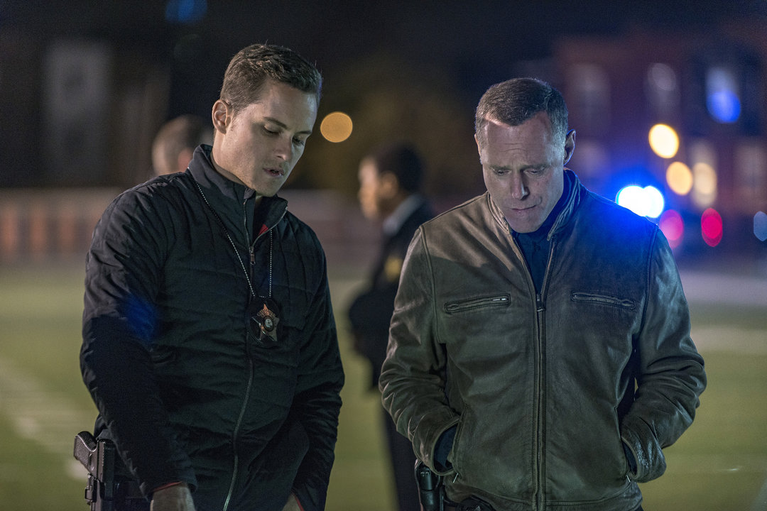 'Chicago P.D.' Recap: Season 4, Episode 10 'Don't Read the ...