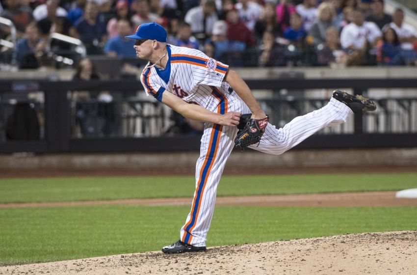 Sep 4, 2016; New York City, NY, USA; New York Mets pitcher Addison Reed (43) delivers a pitch during the eighth inning of the game against the Washington Nationals at Citi Field. Mandatory Credit: Gregory J. Fisher-USA TODAY Sports